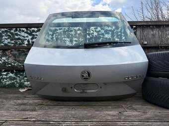 Kufrové dvere octavia 3 sedan