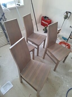 Celodrevne jedalenske stolicky zn. Bradop