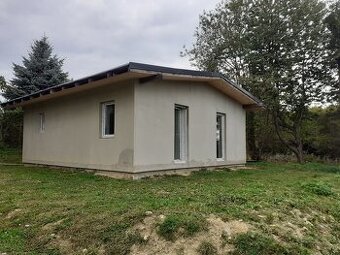 Novostavba murovanej chaty na Kysuciach