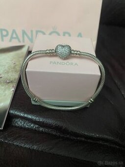 Pandora srdiečkovy naramok