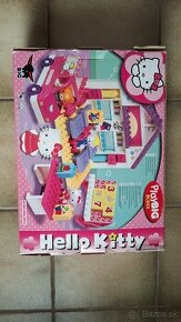 Hello Kitty School