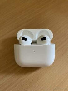 Apple AirPods 3 s Magsafe