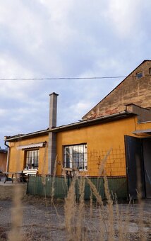 ZĽAVA, BUDOVA NA PODNIKATEĽSKÉ ÚČELY V AREÁLI TATRAĽANU
