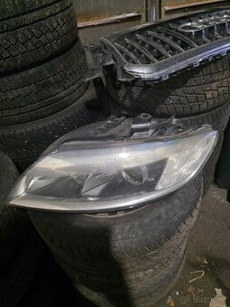 Audi q7 4l svetlo