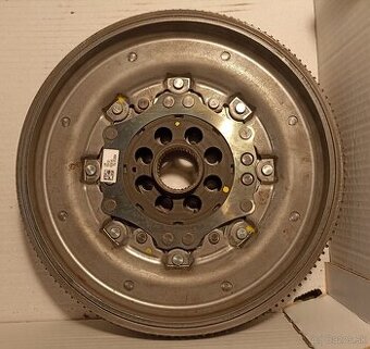 Zotrvačník DSG 7speed 05L105266K