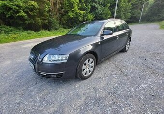 Audi A6 quarttro, trojliter.