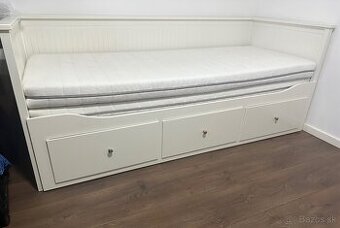 Posteľ - Ikea Hemnes