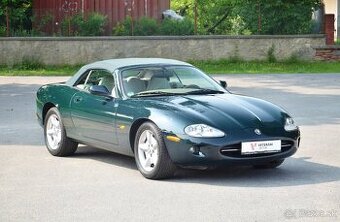 Jaguar XK8