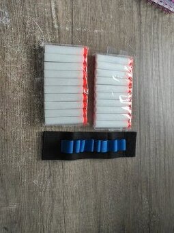 Nerf náboje a náramok