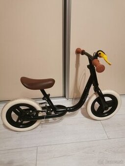 Detské odrážadlo s brzdou