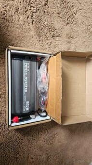 Menic 12V na 230V 600W