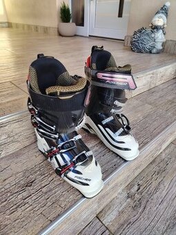 Predám lyžiarky FISCHER PROGRESSOR – veľkosť 26,5