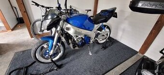 Suzuki GSX 750R