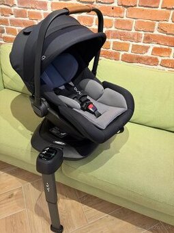 Autosedacka/vajicko Nuna arra next