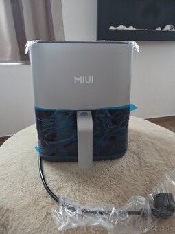 Teplovzdušná fritéza MIUI (5l, 1450 W)
