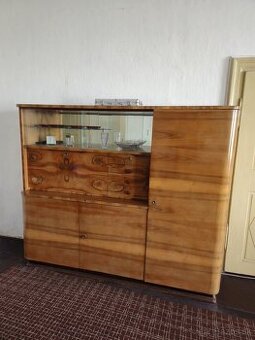 Starožitný sekretár