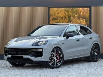 Porsche Cayenne Turbo E-Hybrid Matrix,Bose,Soft Close, Pano