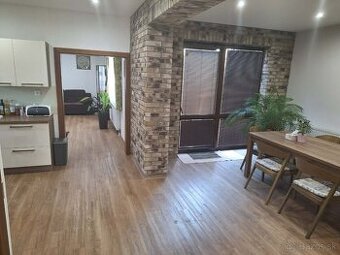 Predaj, rodinný dom v Nových Zámkoch - 1