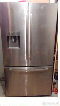 dvojdverová americká chladnička Elektrolux