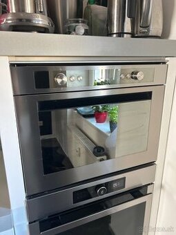 Vstáva Whirlpool mikrovlnka AMW 834/IX