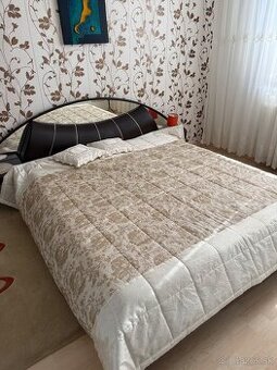 Darujem manzelsku postel