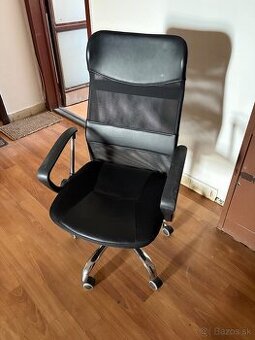 Na predaj používaná kancelárska stolička