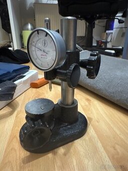 stojan na odchylkomer kinex