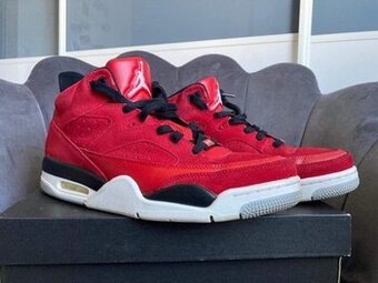 NIKE AIR JORDAN
