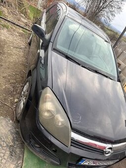 Opel astra 1.9 cdti rozprdam alebo v celku