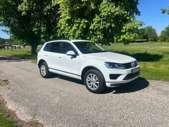 Volkswagen Touareg 3.0tdi 193Kw  rok 2015