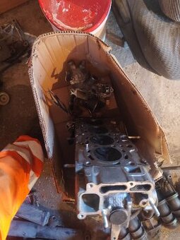 Hlava valcov Honda Civic 7g