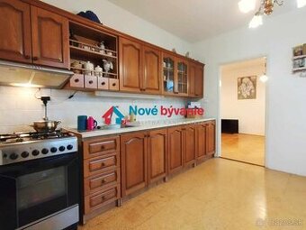 Predaj, veľký 3 izbový byt - Levice (N003-113-MAHA)