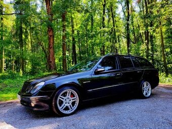 Mercedes-Benz W211 Avantgarde