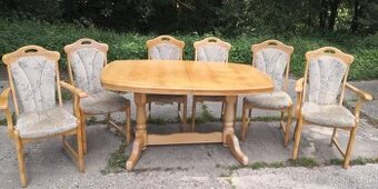 Masivný rozkl.stôl+4×stoličky+2stol.s područkami