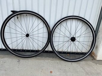 Cestné hliníkové kolesá Shimano 28”