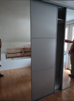 Roll door dvere so zrkadlami