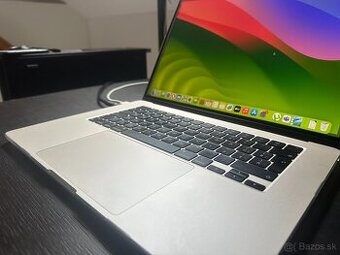 MacBook M2 15-Palcovy, Bateria iba 41 cyklov
