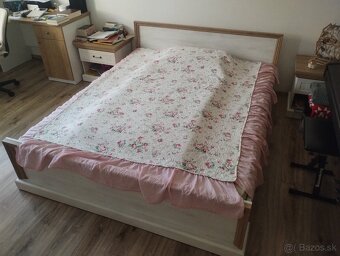 Manželská posteľ 160x200