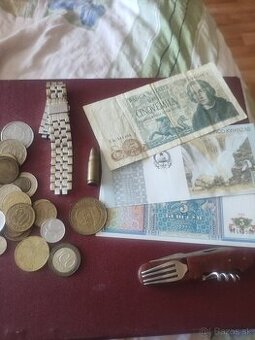 Staré mince a bankovky .