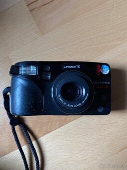 Olympus Superzoom 110 – analógový kompaktný fotoaparát