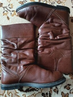 Hnedé kožené čižmy