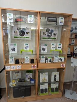 Vitrína (skrinka) a rôzny nábytok (zariadenie) do predajne