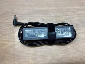 Adaptéry k notebookom Acer, Asus a Lenovo