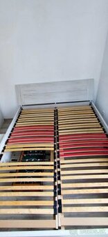 Manzelska postel 160x200 ram plus rosty plus stolik nocny