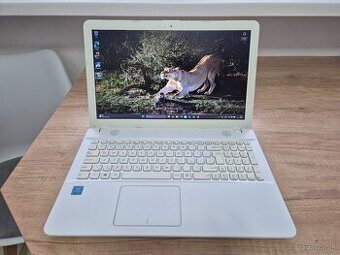 Asus VIvobook X541NA /Pentium N4200/4GB RAM/FHD/256GB SSD