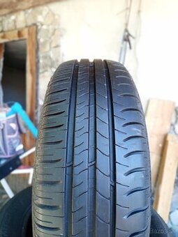 185/60R15 Michelin letné