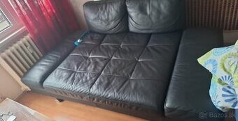 Zachovaly cierny kozeny gauc