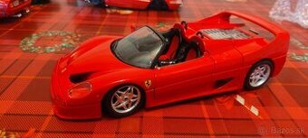 Ferrari 1/18