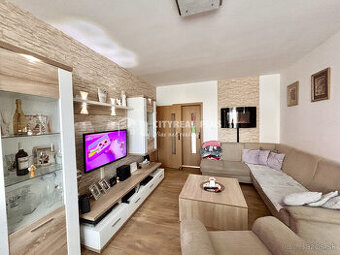 Znížená cena Ponúkame Vám na predaj 3 izbový byt vo vyhľad