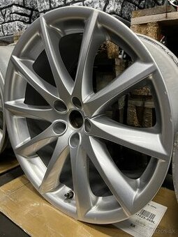 Elektróny jaguár xj 5x108 , r19